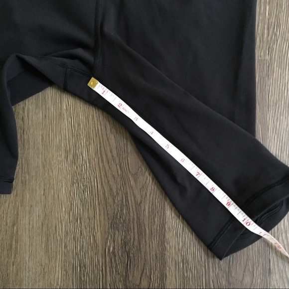 Lululemon Tall High Rise Groove Short in Black - Picture 12 of 12